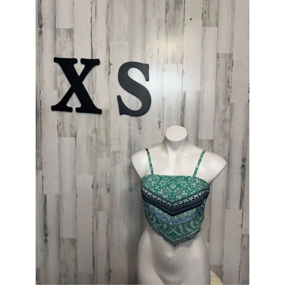 Green crop top